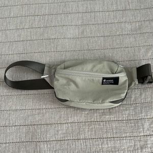 Lululemon belt bag